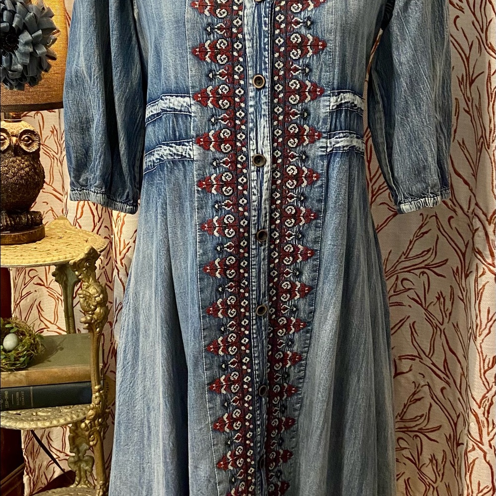 Boutique embroidered denim dress size small - Picture 4 of 11